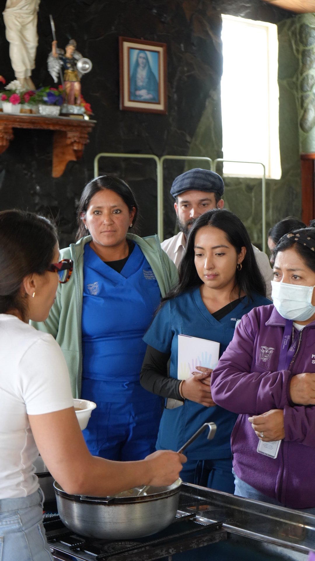 Profesionales, pacientes y familias en un momento de acompañamiento